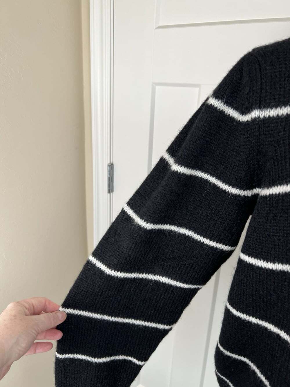 Nation LTD Baby Alpaca Merino Wool Sweater M Black Cream Stripe Made Peru - Picture 3 of 8